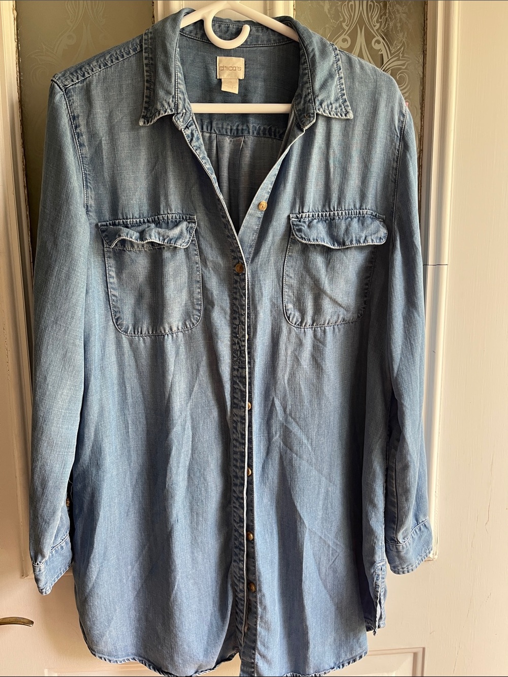 Chico’s 2 (Fits approximately a women’s Large/US 12-14)